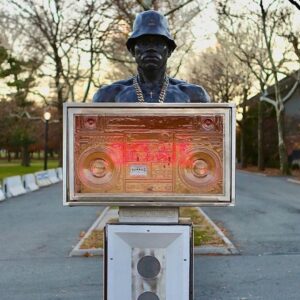 il monumento a G.O.A.T presentato da Studio21 Street dance school Torino